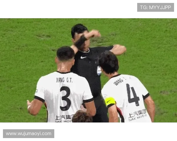 热议成都与海港半场 王燊超防守失误频繁 杨世元过于鲁莽成关键因素 热议成都与海港半场 王燊超防守失误频繁 杨世元过于鲁莽成关键因素