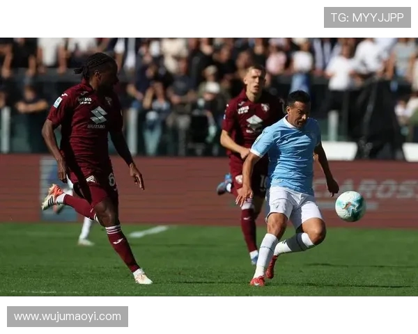 西蒙尼绝杀旧主助都灵险胜那不勒斯弗拉希奇劲射中柱遗憾错失良机 西蒙尼绝杀旧主助都灵险胜那不勒斯弗拉希奇劲射中柱遗憾错失良机