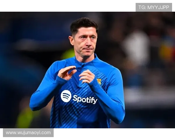 37岁莱万前途未定：若巴萨不续约 考虑明年退役！不去沙特